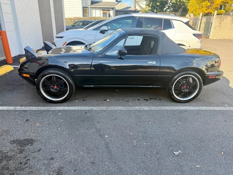 1996 Mazda NA MX-5 Miata - Image 5 of 5