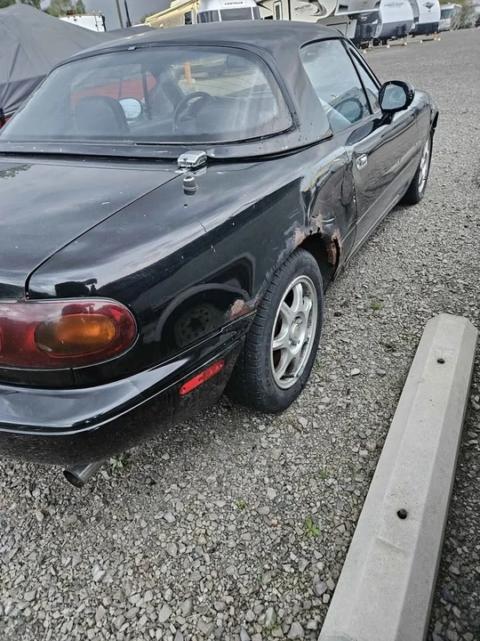 1996 Mazda NA MX-5 Miata - Image 5 of 19