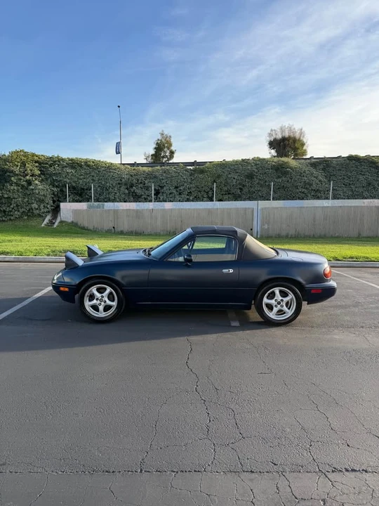 1996 Mazda NA MX-5 Miata - Image 7 of 8