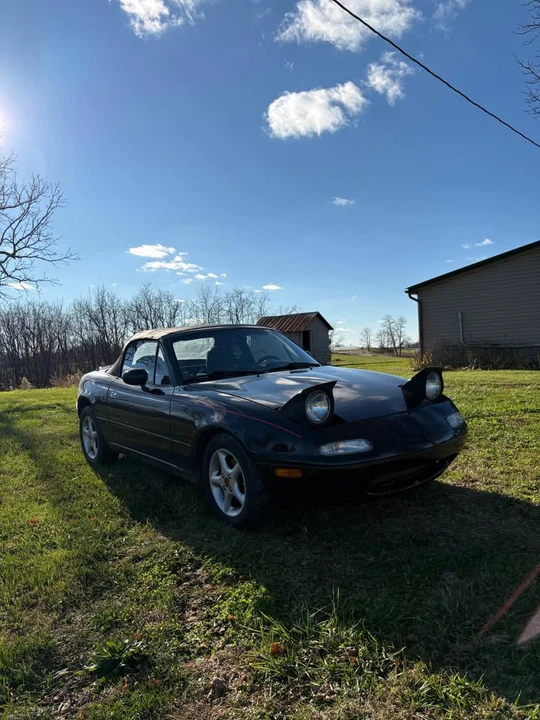 1996 Mazda NA MX-5 Miata - Image 2 of 10