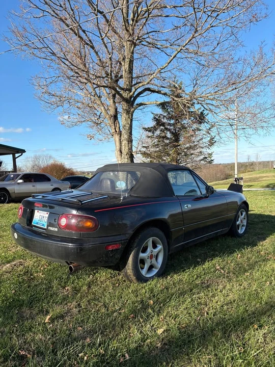 1996 Mazda NA MX-5 Miata - Image 3 of 10