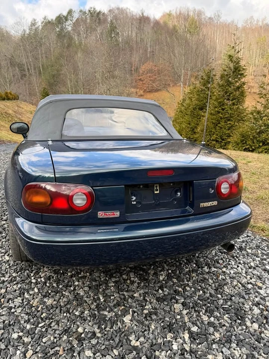 1996 Mazda NA MX-5 Miata - Image 5 of 10