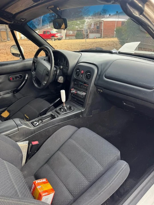 1996 Mazda NA MX-5 Miata - Image 5 of 5