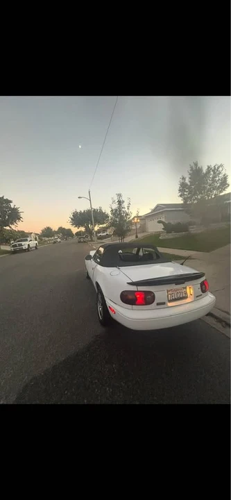 1996 Mazda NA MX-5 Miata - Image 6 of 7