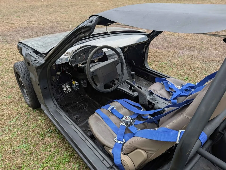 1996 Mazda NA MX-5 Miata - Image 5 of 10