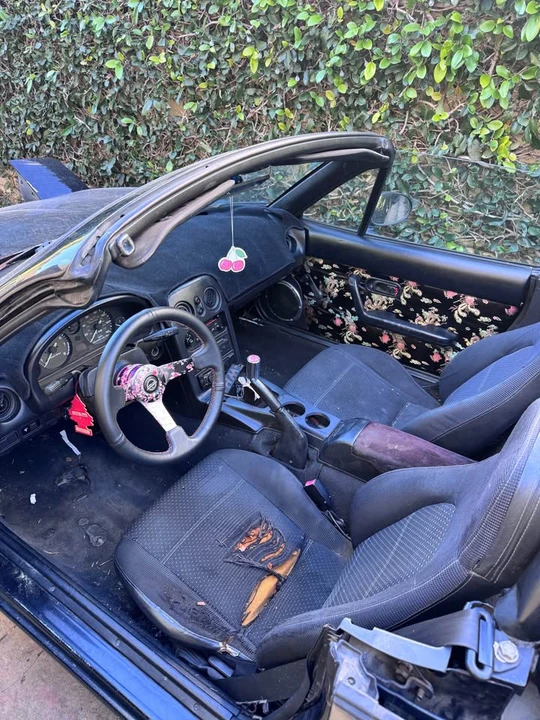 1996 Mazda NA MX-5 Miata - Image 8 of 11