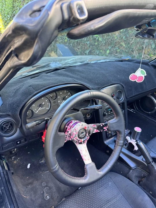 1996 Mazda NA MX-5 Miata - Image 9 of 11