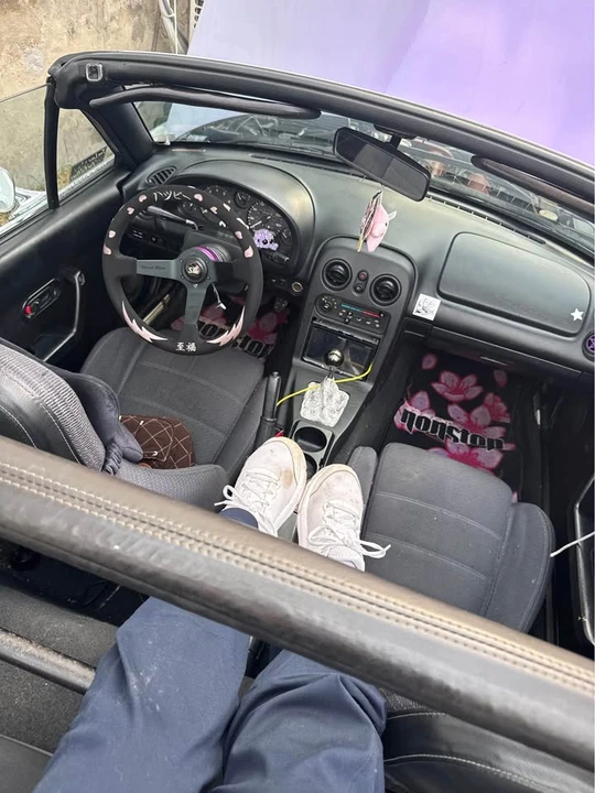 1996 Mazda NA MX-5 Miata - Image 5 of 10