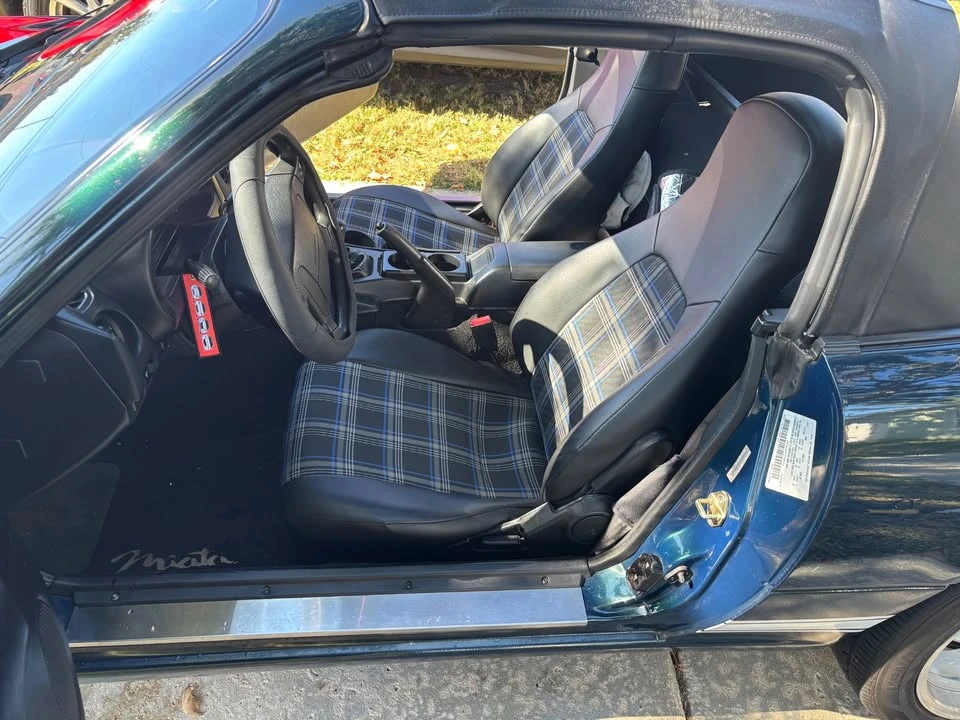 1996 Mazda NA MX-5 Miata - Image 5 of 7