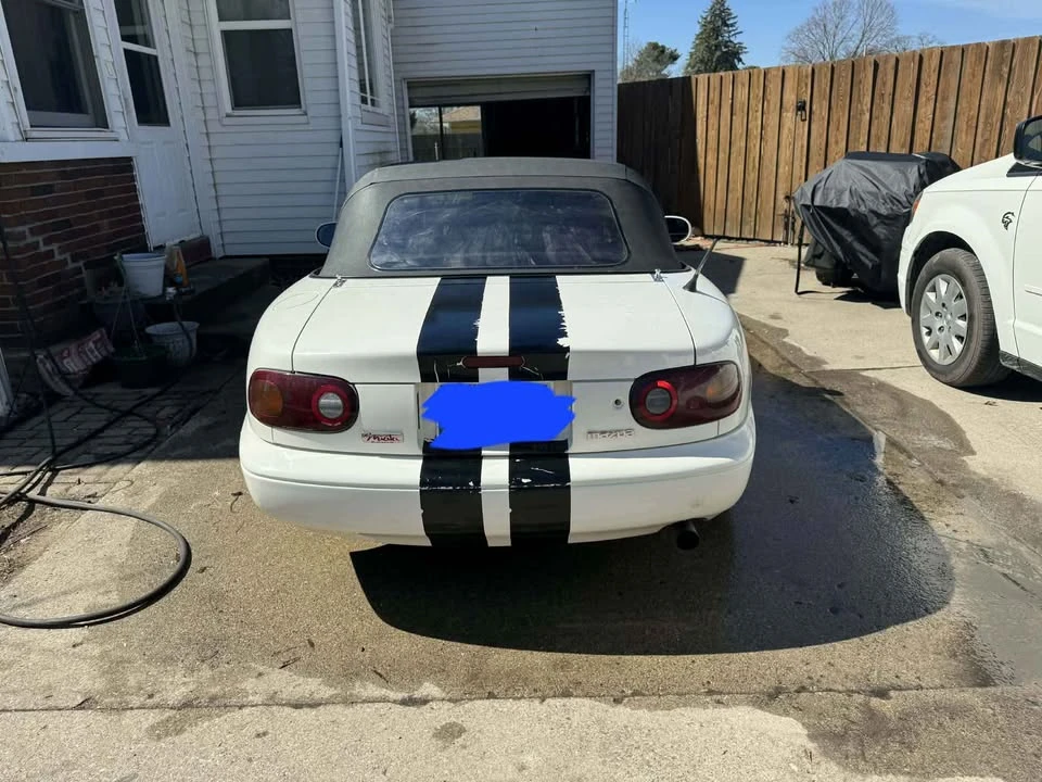 1996 Mazda NA MX-5 Miata - Image 9 of 13