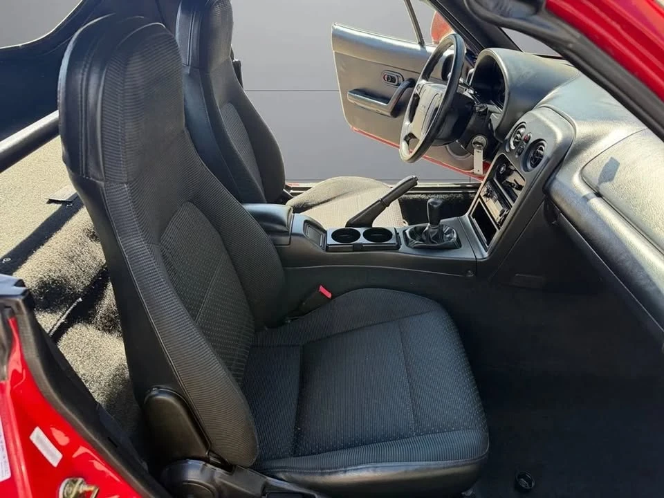 1996 Mazda NA MX-5 Miata - Image 14 of 18