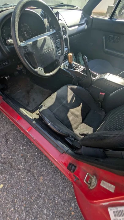 1996 Mazda NA MX-5 Miata - Image 5 of 8