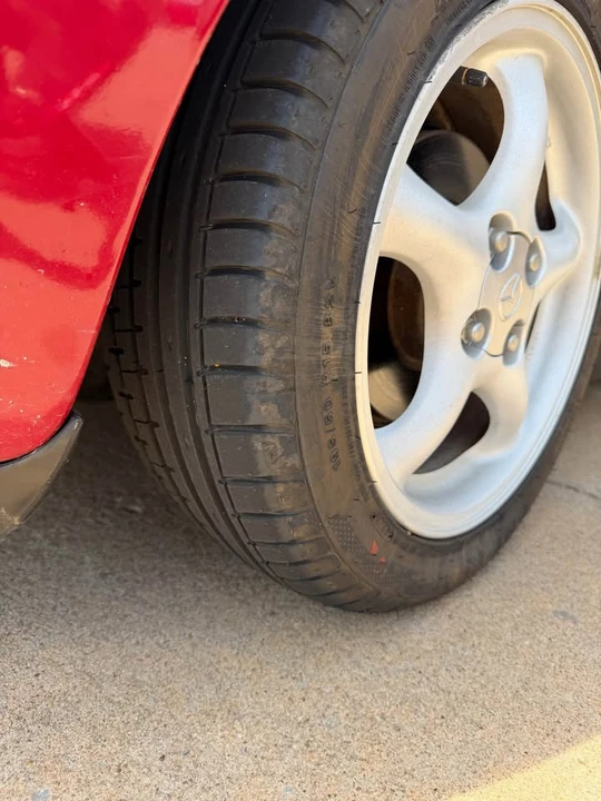 1996 Mazda NA MX-5 Miata - Image 6 of 11