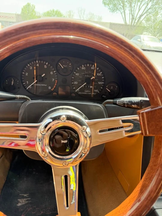 1996 Mazda NA MX-5 Miata - Image 9 of 11