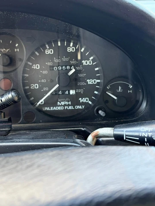 1996 Mazda NA MX-5 Miata - Image 5 of 12