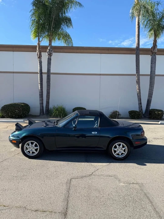 1996 Mazda NA MX-5 Miata - Image 8 of 10
