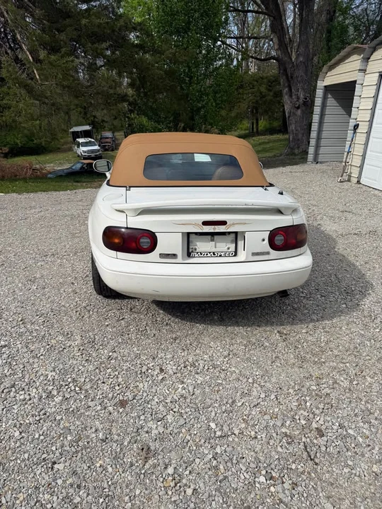 1996 Mazda NA MX-5 Miata - Image 5 of 12