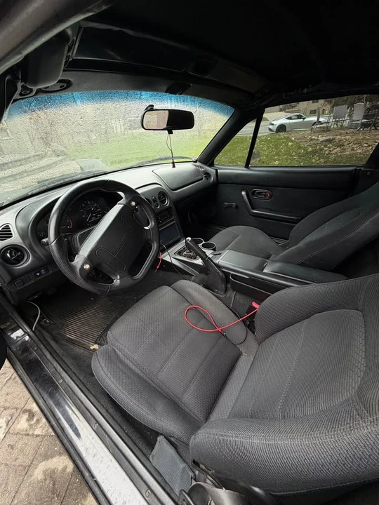 1996 Mazda NA MX-5 Miata - Image 5 of 6