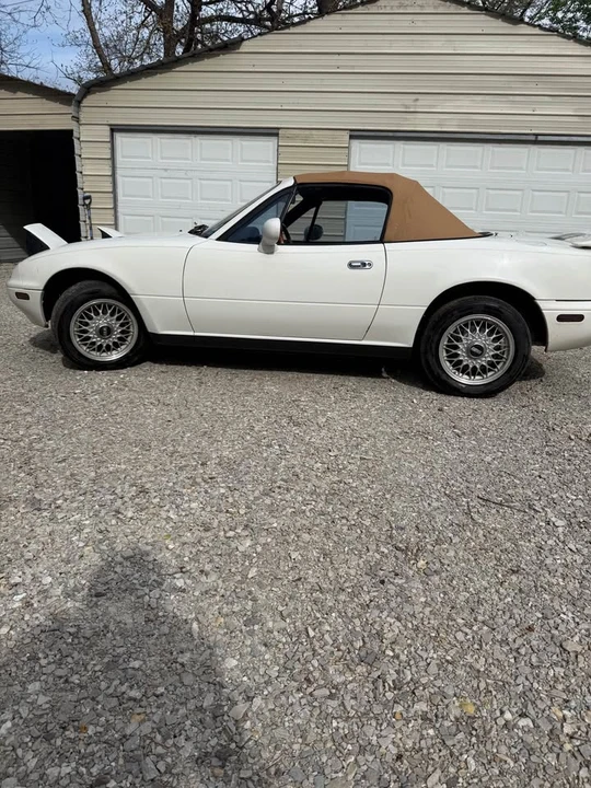 1996 Mazda NA MX-5 Miata - Image 2 of 12