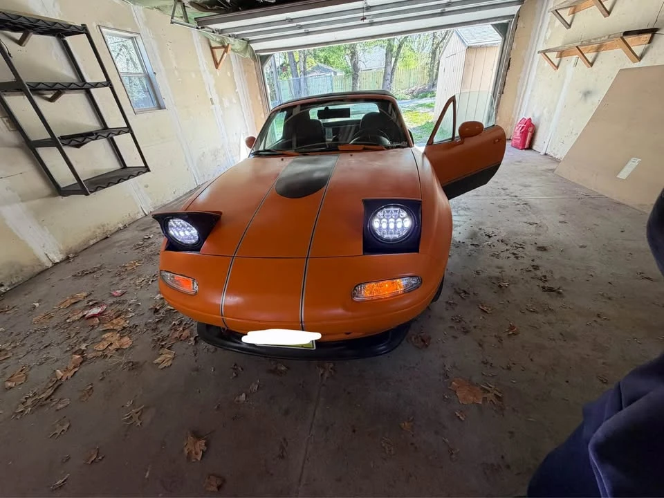 1996 Mazda NA MX-5 Miata - Image 9 of 10