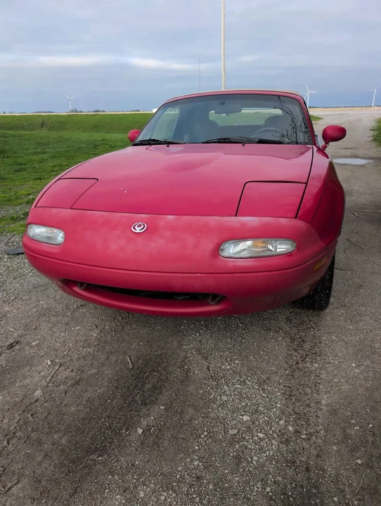 1996 Mazda NA MX-5 Miata - Image 2 of 11