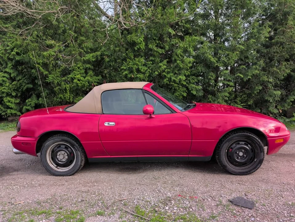 1996 Mazda NA MX-5 Miata - Image 5 of 11
