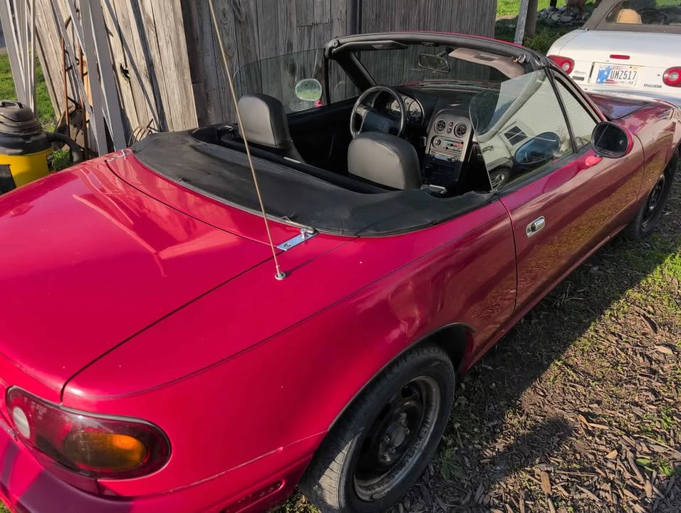 1996 Mazda NA MX-5 Miata - Image 10 of 11