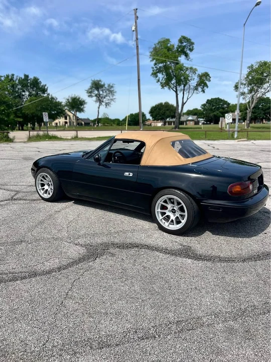1996 Mazda NA MX-5 Miata - Image 5 of 13
