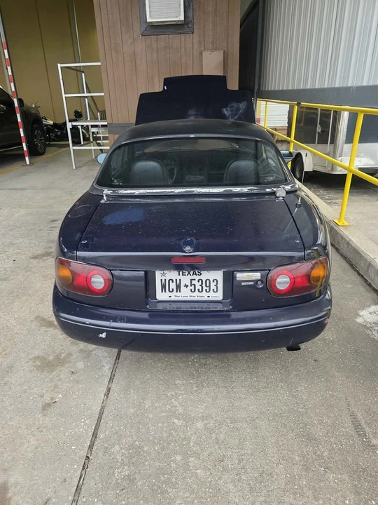1996 Mazda NA MX-5 Miata - Image 5 of 13