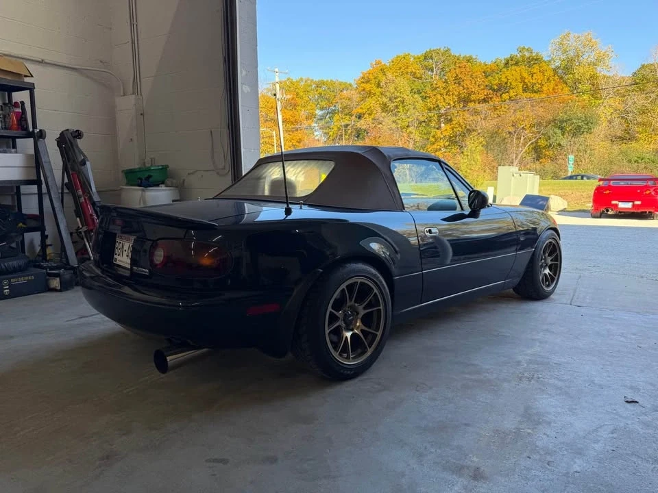 1996 Mazda NA MX-5 Miata - Image 2 of 20