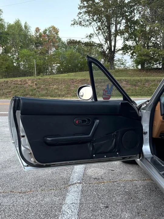1996 Mazda NA MX-5 Miata - Image 10 of 12