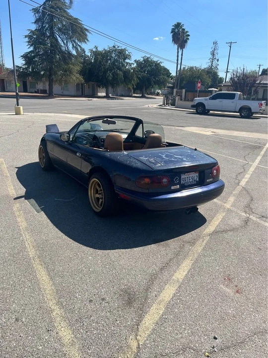 1996 Mazda NA MX-5 Miata - Image 5 of 17