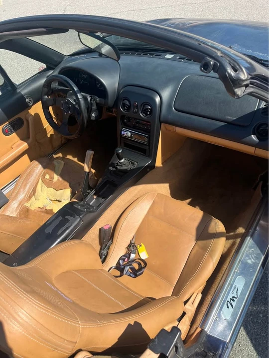 1996 Mazda NA MX-5 Miata - Image 14 of 17