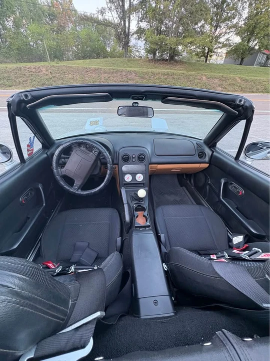 1996 Mazda NA MX-5 Miata - Image 8 of 12