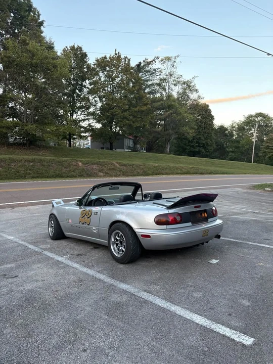1996 Mazda NA MX-5 Miata - Image 4 of 12