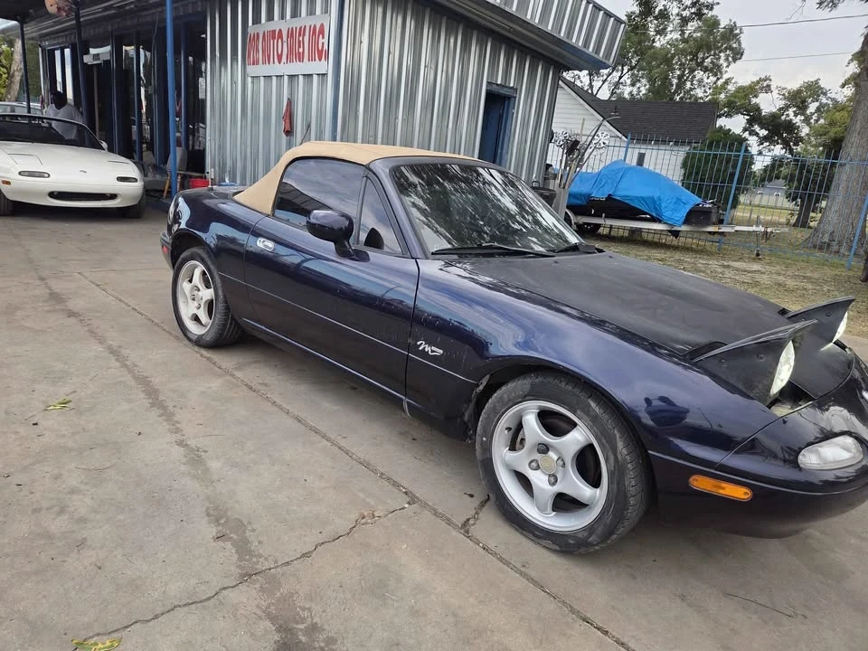 1996 Mazda NA MX-5 Miata - Image 8 of 12