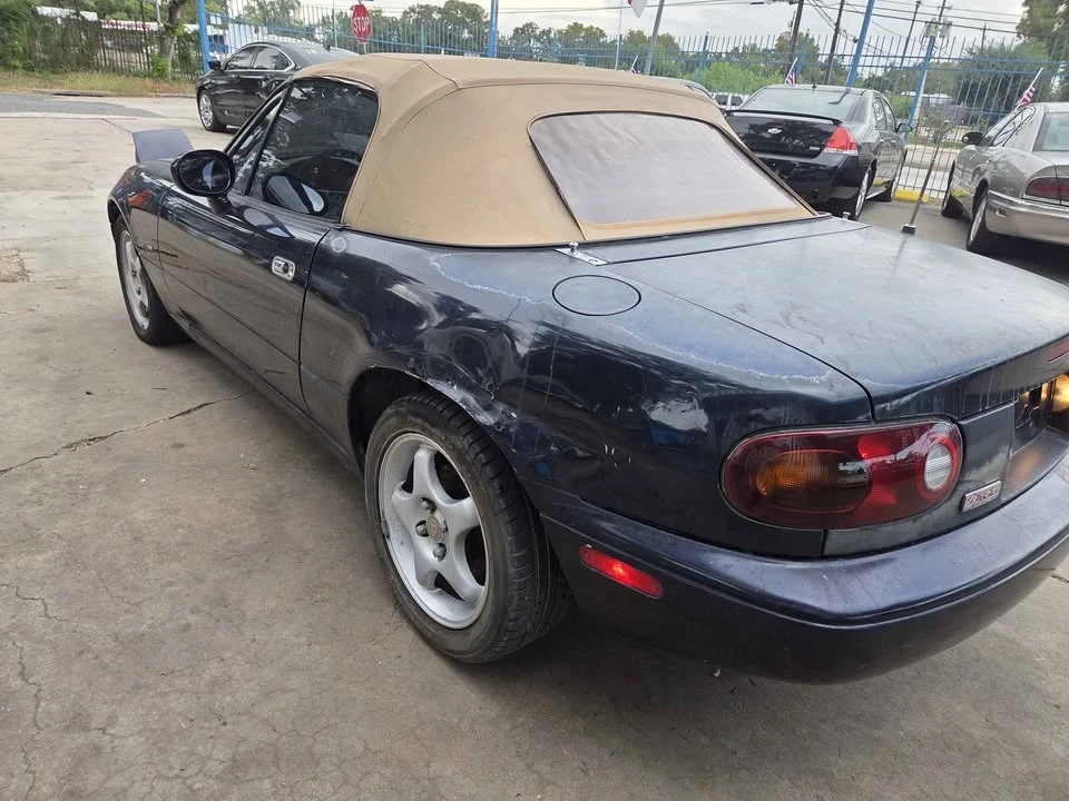 1996 Mazda NA MX-5 Miata - Image 3 of 12