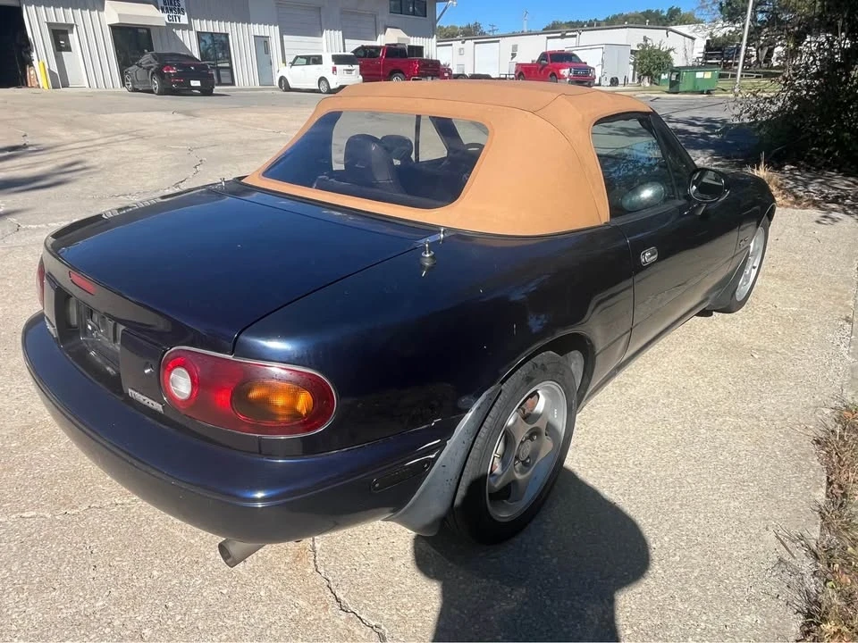 1996 Mazda NA MX-5 Miata - Image 6 of 16