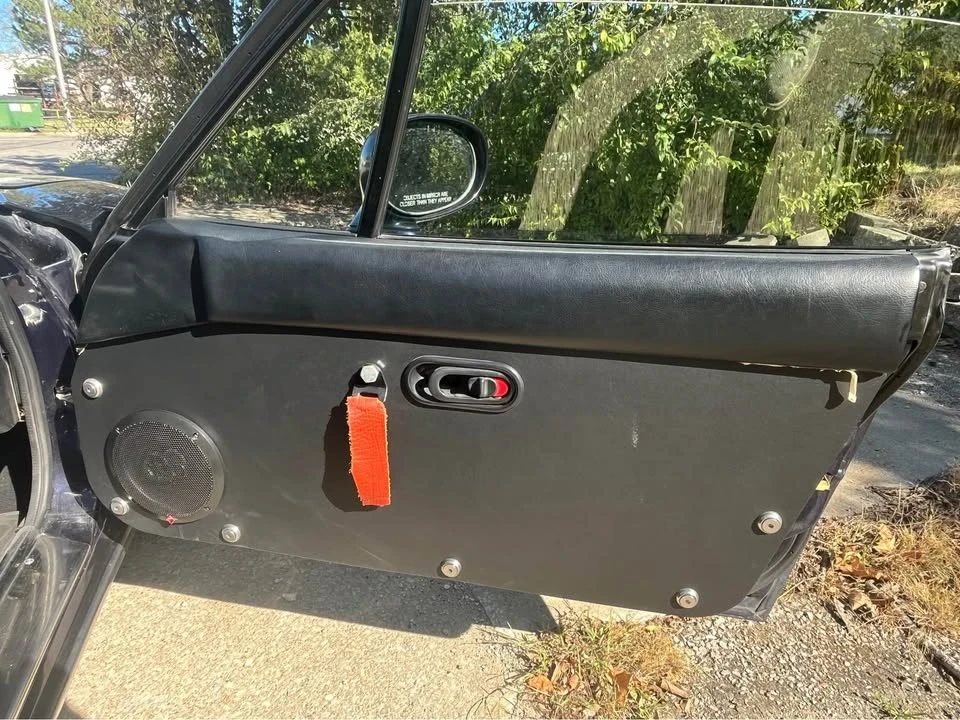 1996 Mazda NA MX-5 Miata - Image 9 of 16