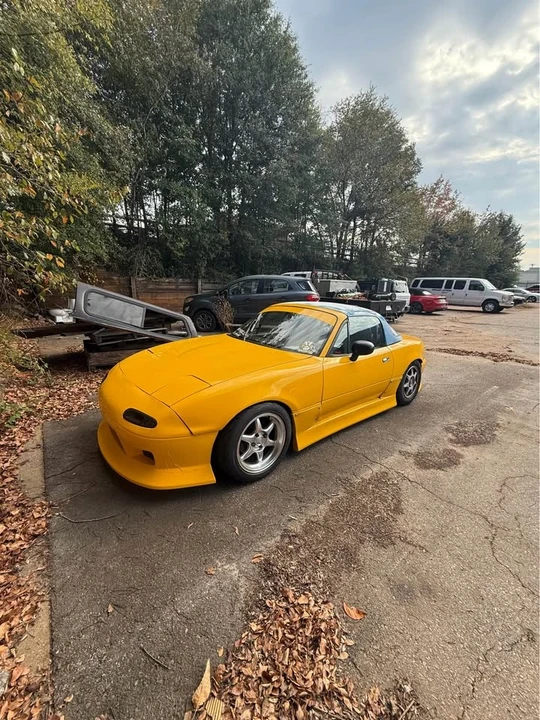1996 Mazda NA MX-5 Miata - Image 2 of 7
