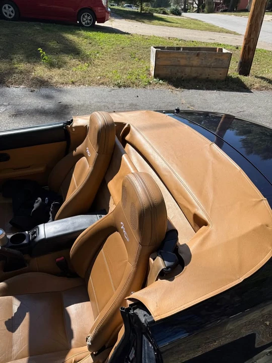 1996 Mazda NA MX-5 Miata - Image 11 of 18