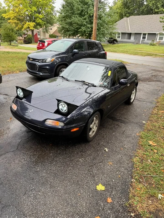 1996 Mazda NA MX-5 Miata - Image 5 of 18