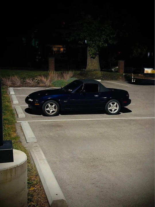 1996 Mazda NA MX-5 Miata - Image 6 of 18
