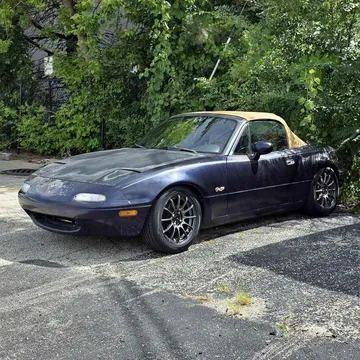 1996 Mazda MX-5 Miata M-Edition Convertible 2D