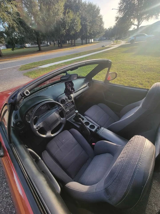 1996 Mazda NA MX-5 Miata - Image 7 of 8