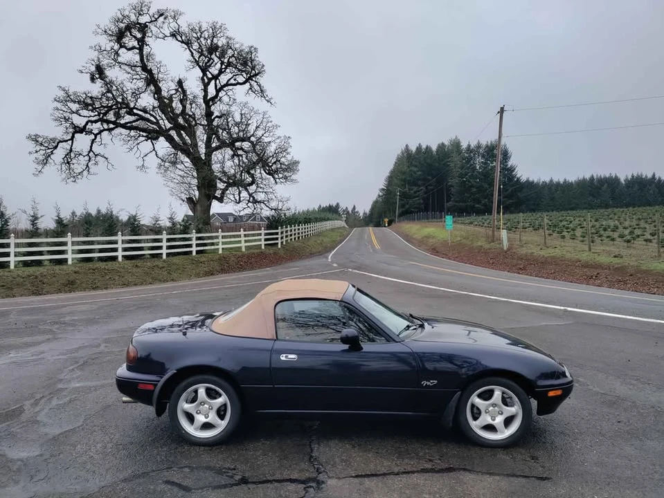 1996 Mazda NA MX-5 Miata - Image 2 of 9