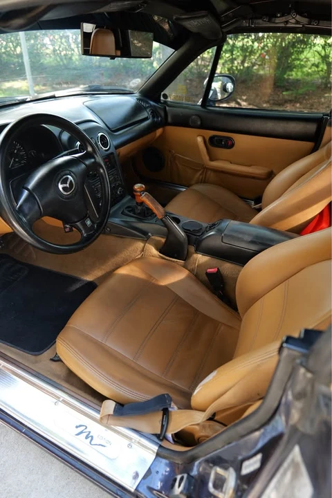 1996 Mazda NA MX-5 Miata - Image 6 of 7
