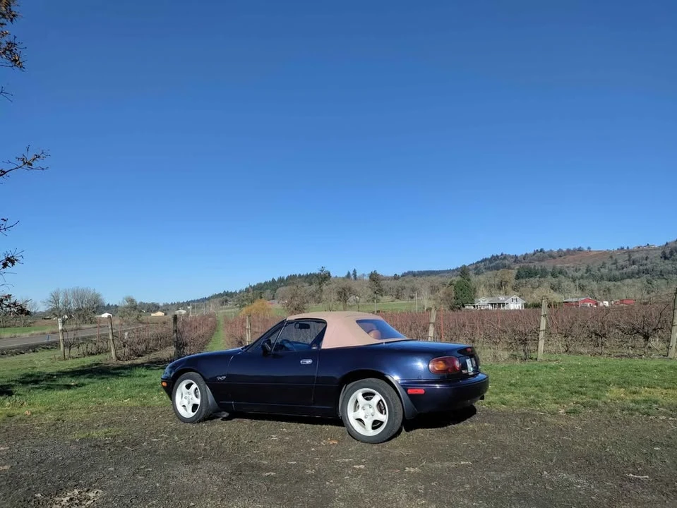 1996 Mazda NA MX-5 Miata - Image 4 of 11