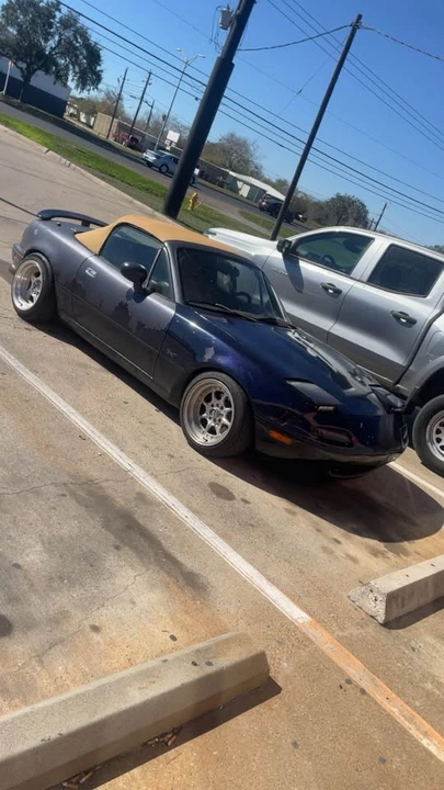 1996 Mazda NA MX-5 Miata - Image 2 of 3
