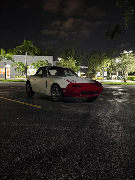1996 Mazda NA MX-5 Miata - Image 2 of 4